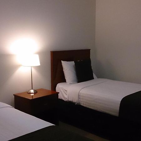 Murray Waters Motor Inn & Apartments Koondrook Room photo