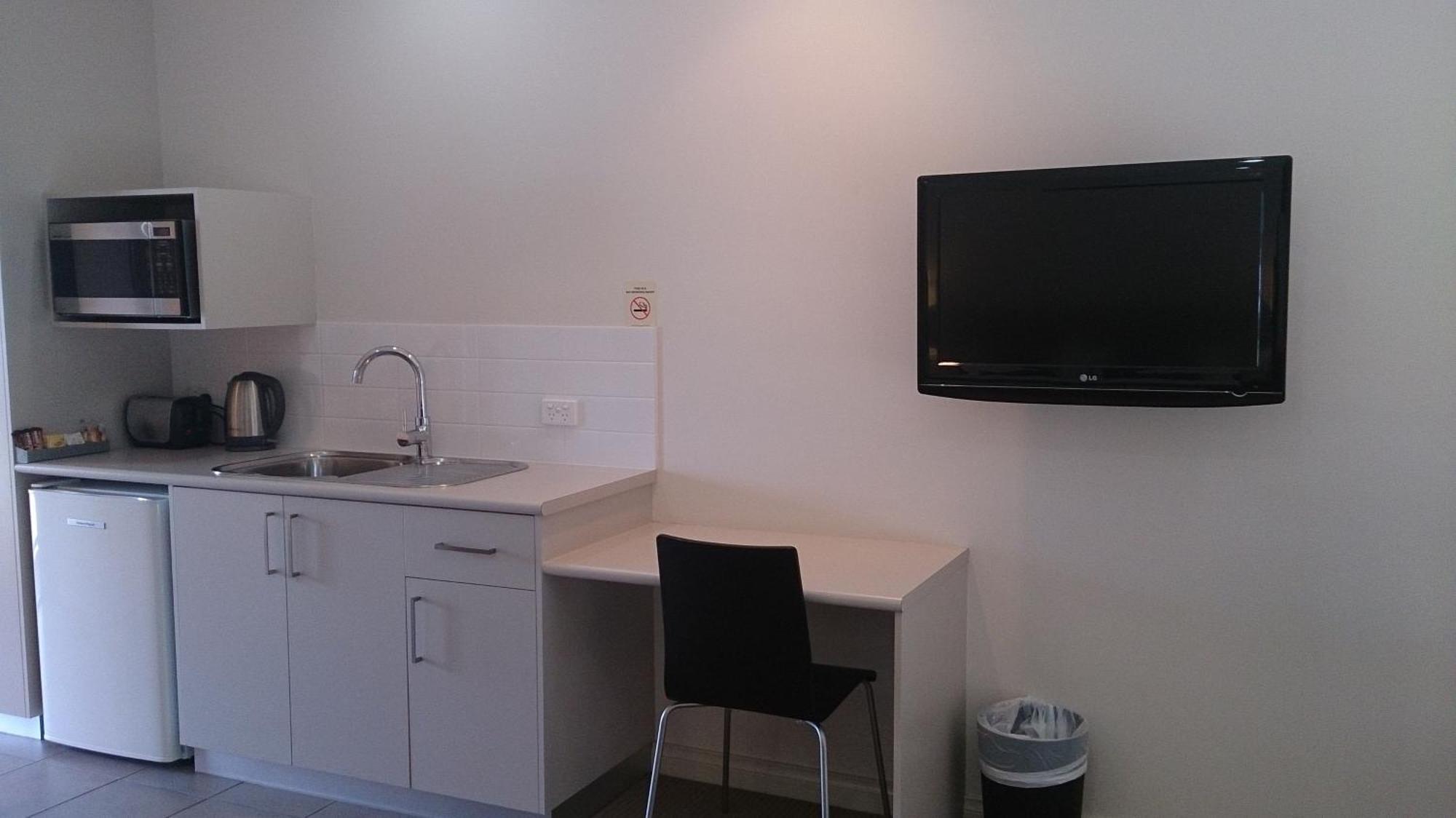 Murray Waters Motor Inn & Apartments Koondrook Room photo