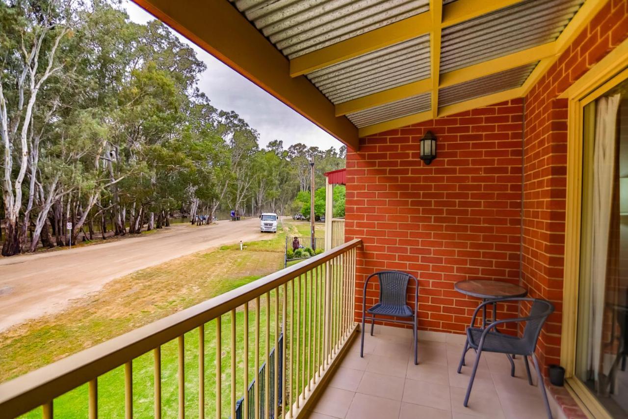 Murray Waters Motor Inn & Apartments Koondrook Exterior photo